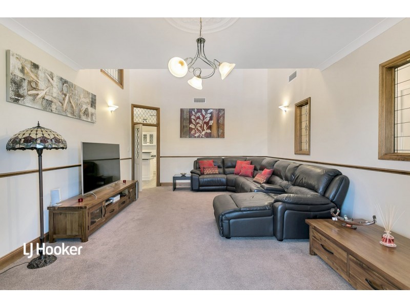 11 Hudson Lowe Drive, Greenwith SA 5125