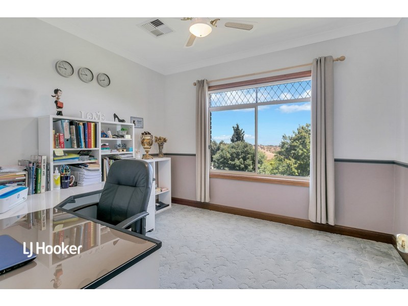 11 Hudson Lowe Drive, Greenwith SA 5125