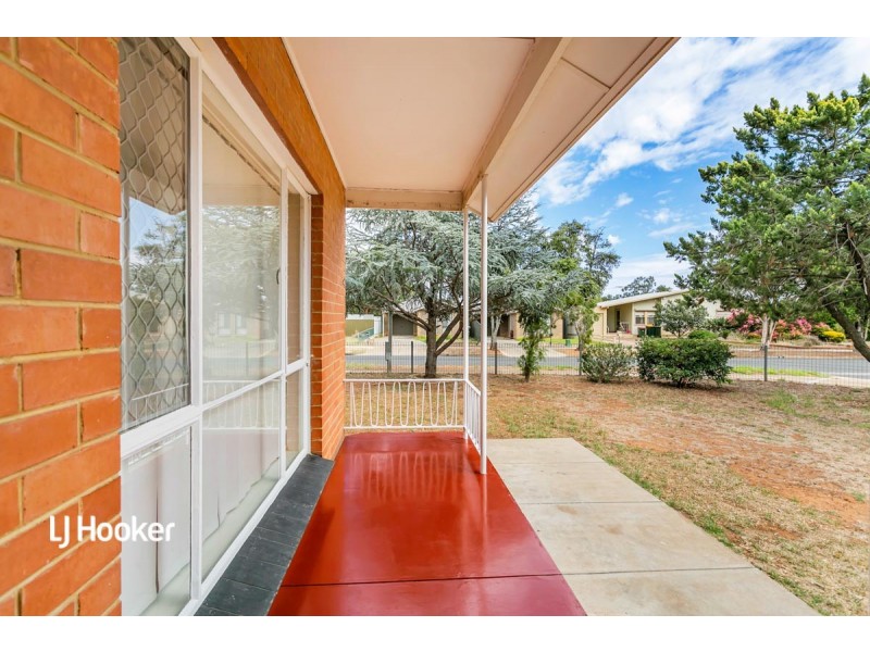 2 Thompson Street, Elizabeth South SA 5112