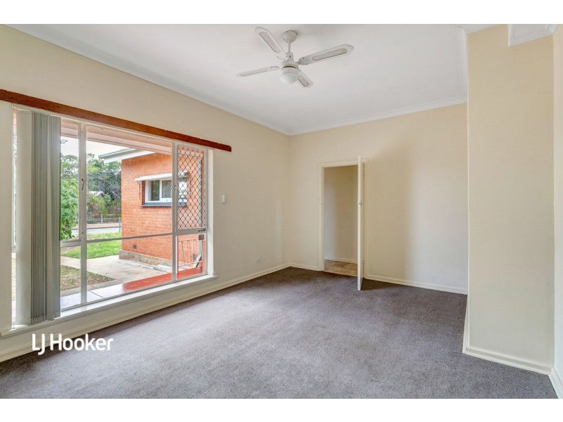 2 Thompson Street, Elizabeth South SA 5112