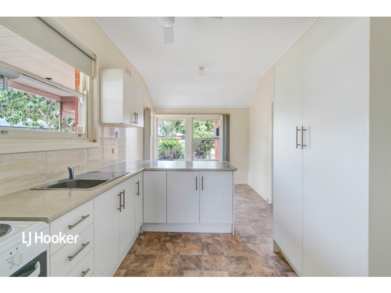 2 Thompson Street, Elizabeth South SA 5112