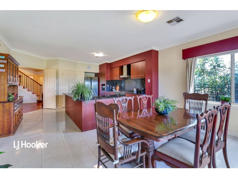 13 Antigua Court, Mawson Lakes SA 5095