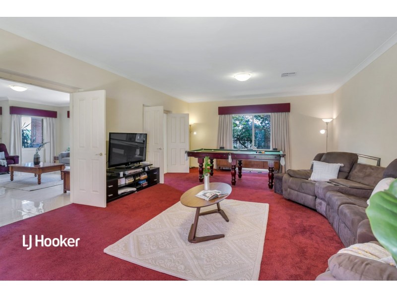 13 Antigua Court, Mawson Lakes SA 5095