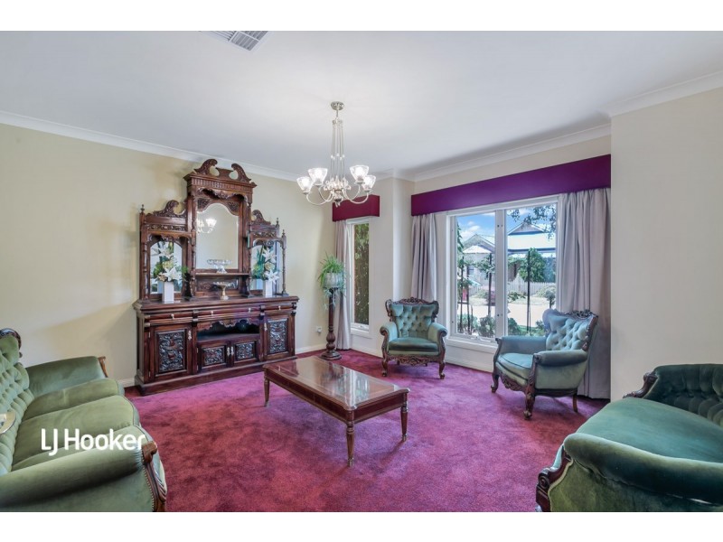 13 Antigua Court, Mawson Lakes SA 5095