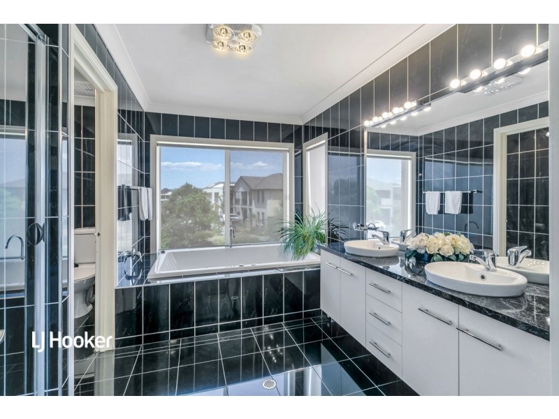 13 Antigua Court, Mawson Lakes SA 5095