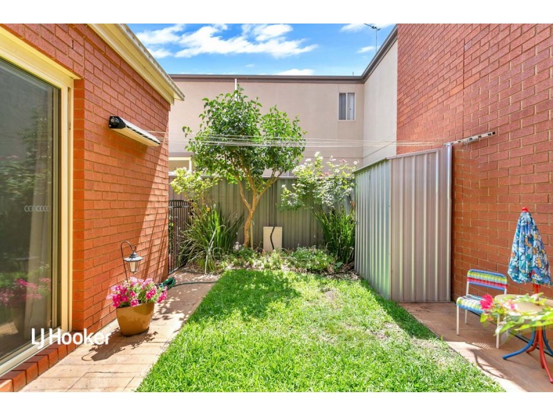 13 Antigua Court, Mawson Lakes SA 5095