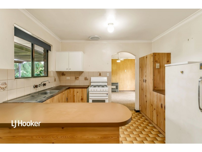 25 Gaylard Crescent, Redwood Park SA 5097