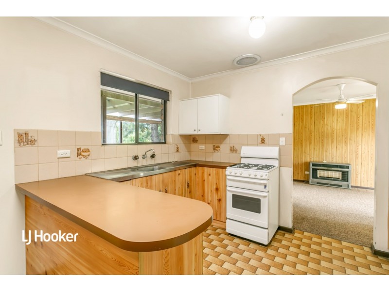 25 Gaylard Crescent, Redwood Park SA 5097