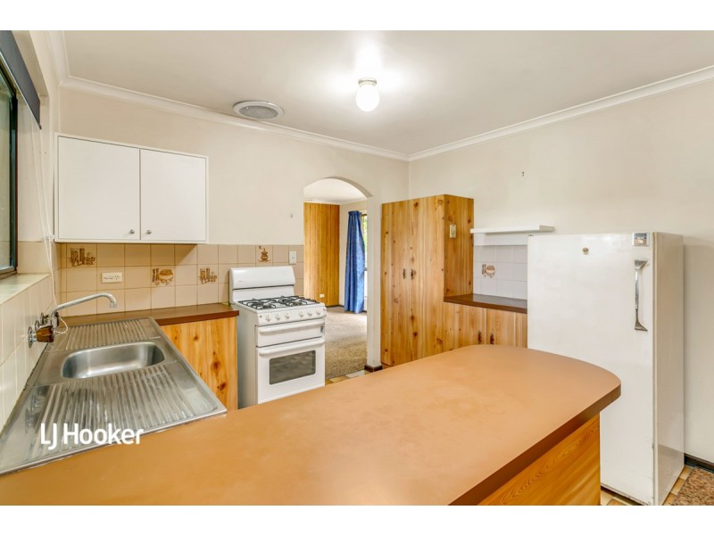 25 Gaylard Crescent, Redwood Park SA 5097