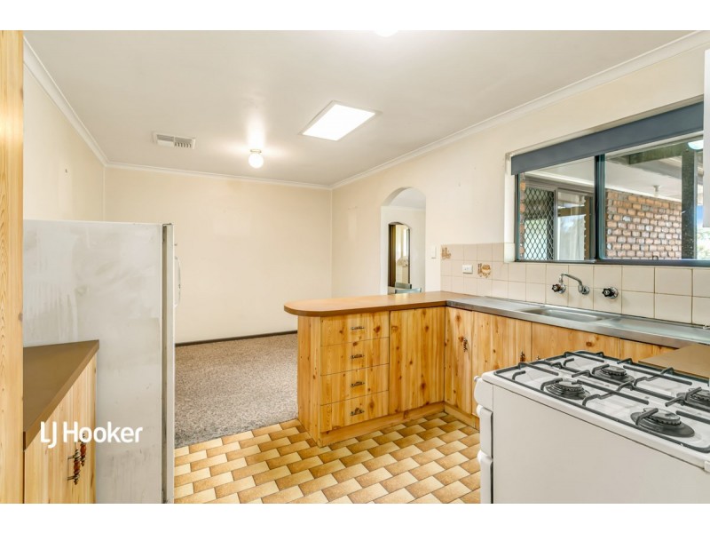 25 Gaylard Crescent, Redwood Park SA 5097