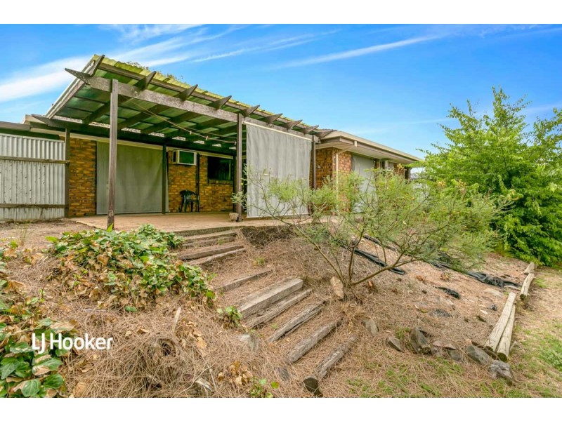 25 Gaylard Crescent, Redwood Park SA 5097