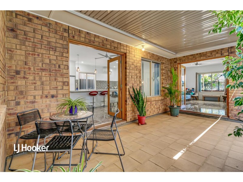 10 Antigua Court, Mawson Lakes SA 5095