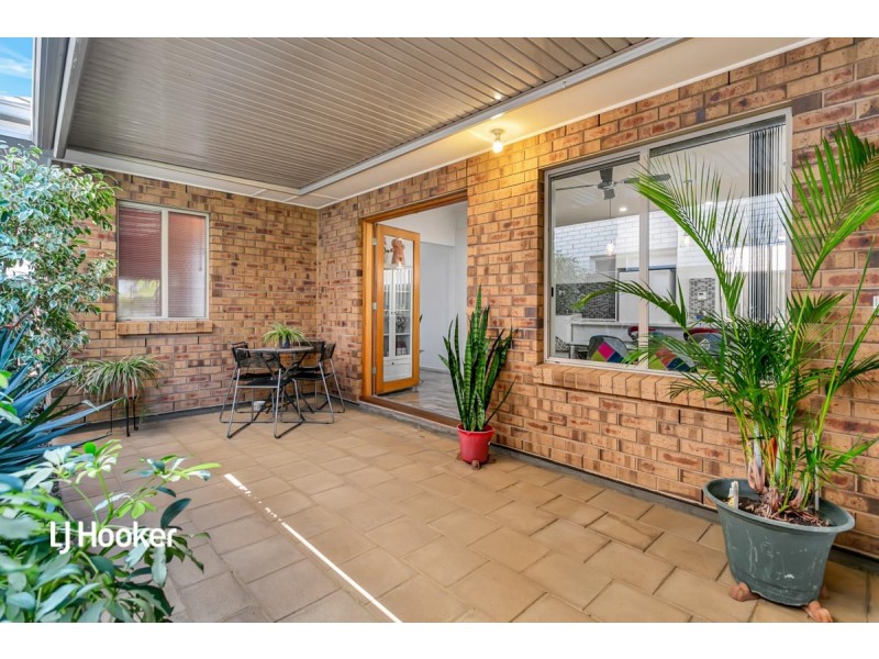 10 Antigua Court, Mawson Lakes SA 5095