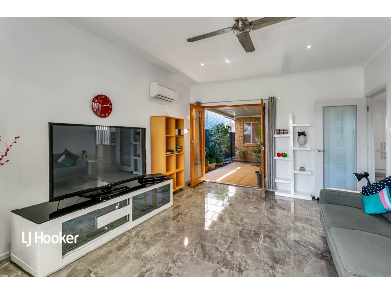 10 Antigua Court, Mawson Lakes SA 5095