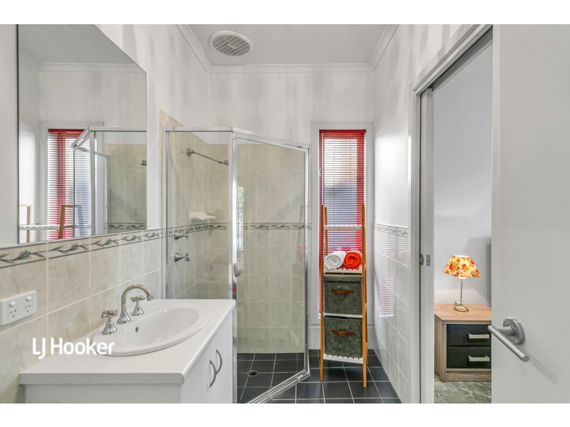 10 Antigua Court, Mawson Lakes SA 5095