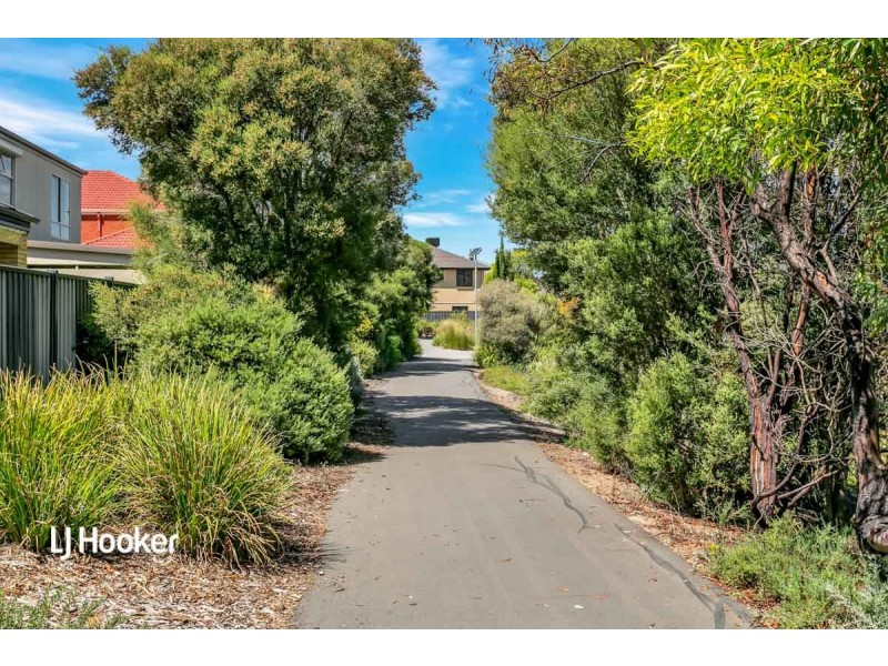 10 Antigua Court, Mawson Lakes SA 5095