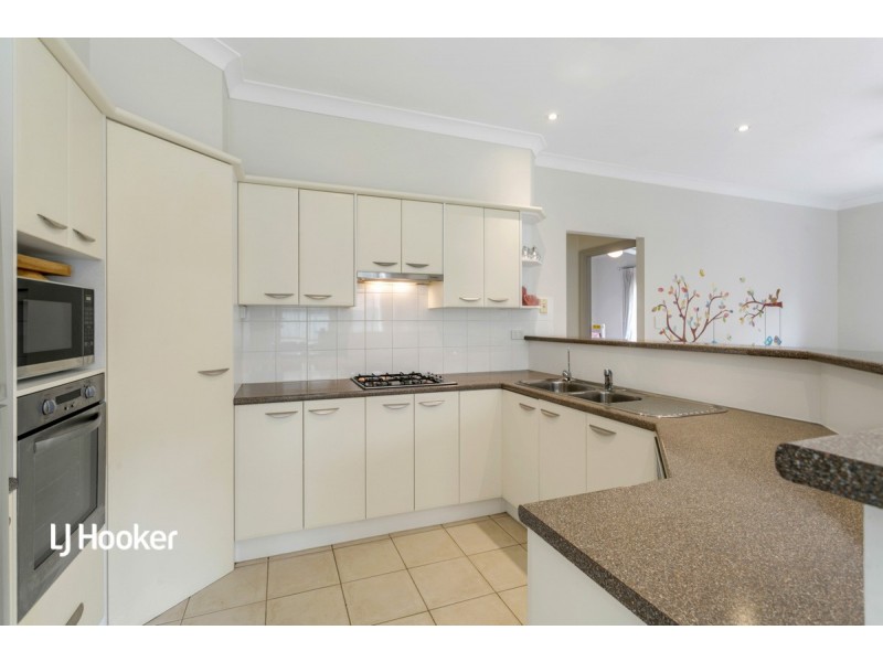 8 Stony Way, Mawson Lakes SA 5095