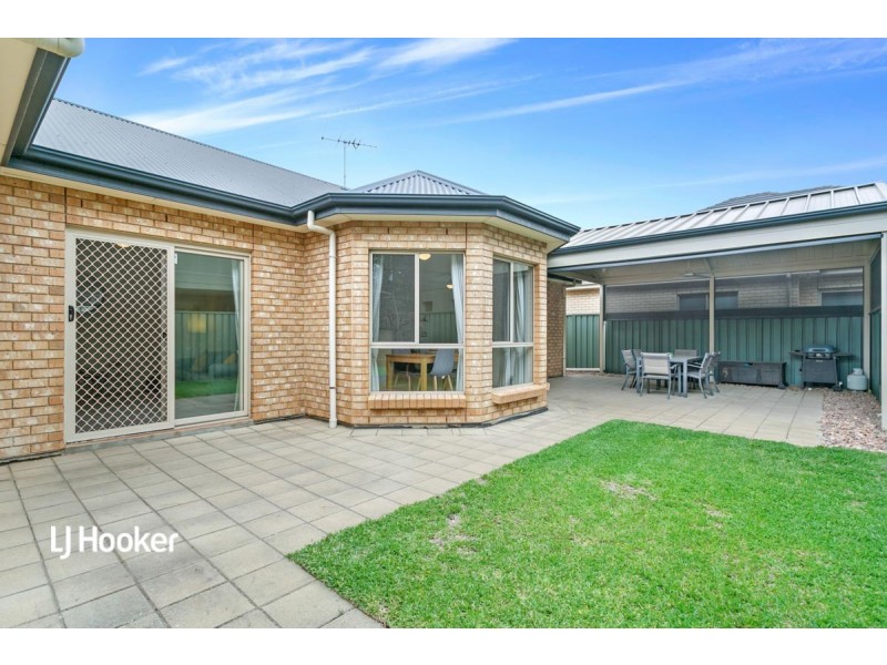 8 Stony Way, Mawson Lakes SA 5095