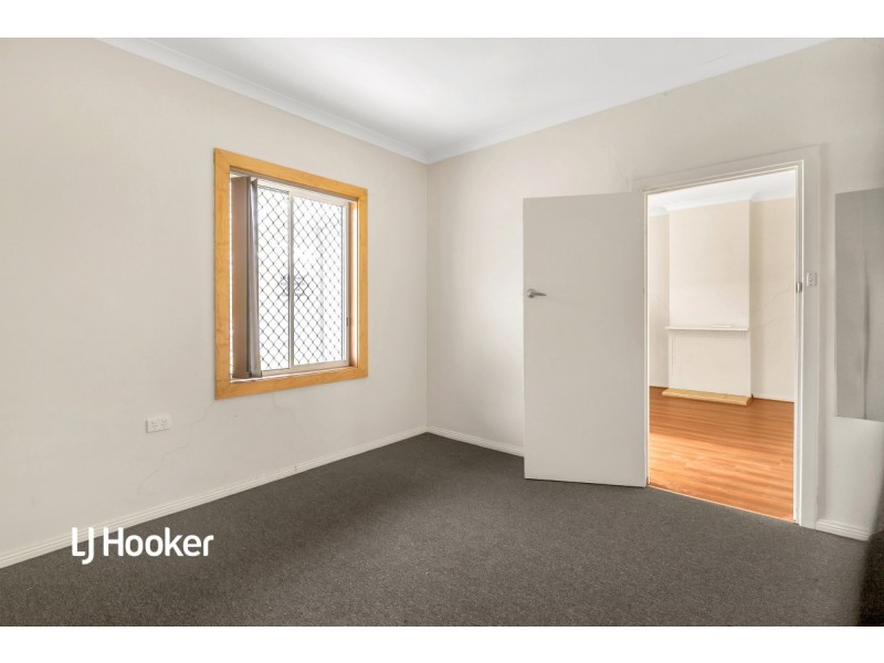 17 Grateley Street, Elizabeth Grove SA 5112