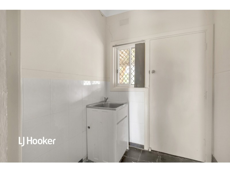 17 Grateley Street, Elizabeth Grove SA 5112