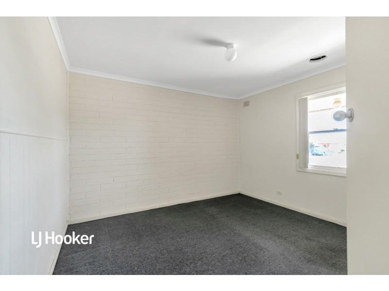 5 Moulds Crescent, Smithfield SA 5114
