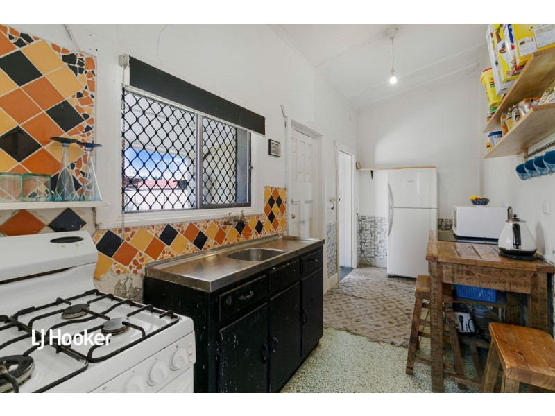 10 Penola Street, Kilkenny SA 5009