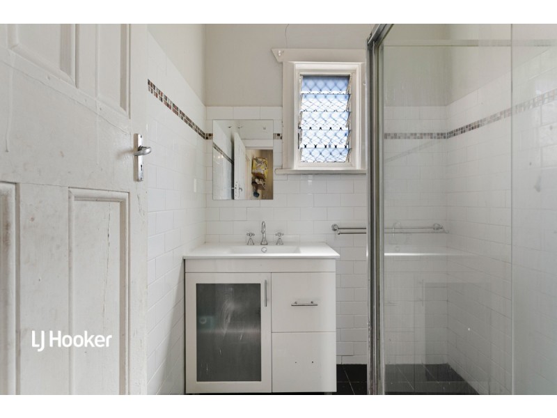 10 Penola Street, Kilkenny SA 5009