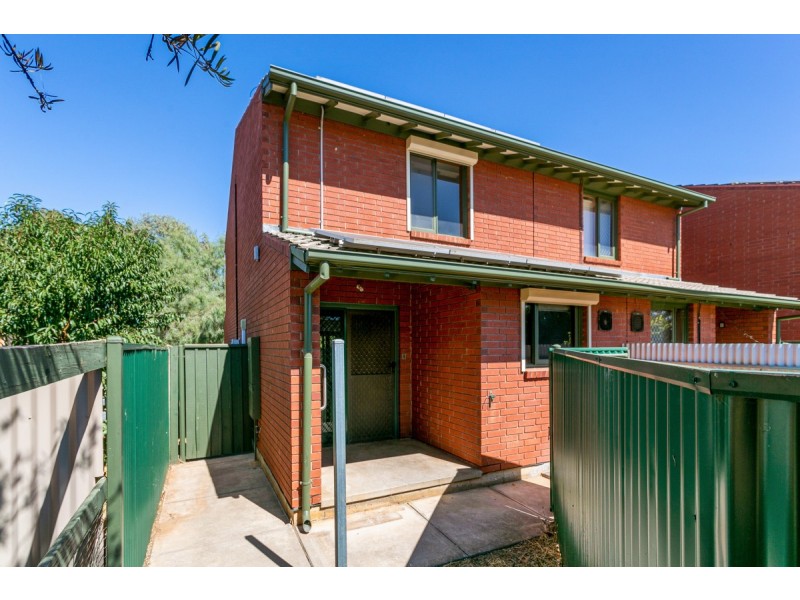 8 Vienna Place, Salisbury Downs SA 5108