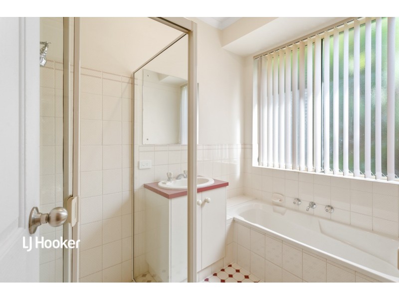 5 Jacquard Court, Greenwith SA 5125