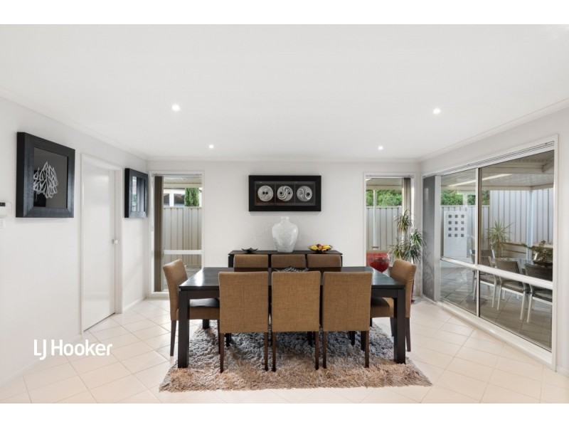 4 Glanville Crescent, Gulfview Heights SA 5096