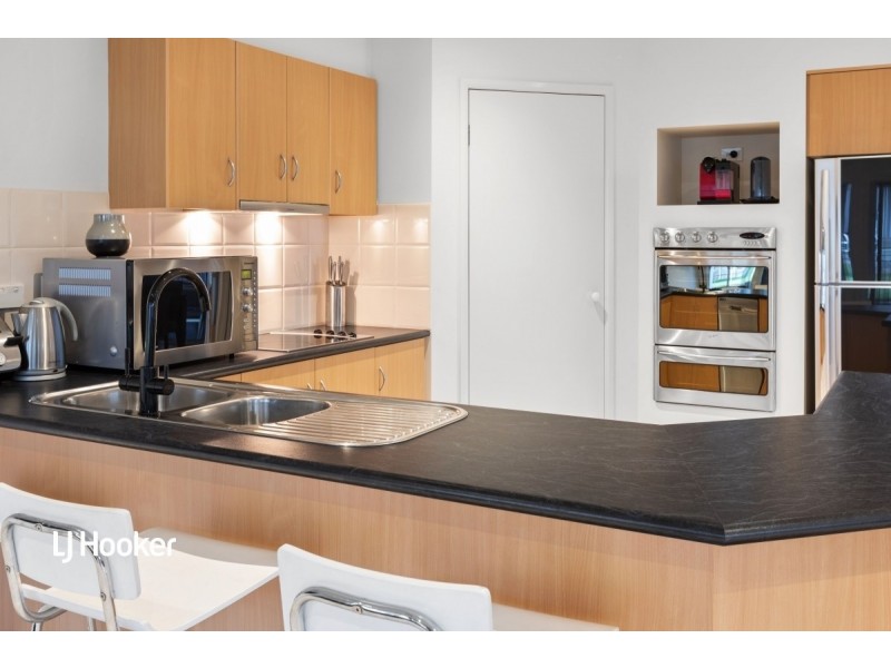 4 Glanville Crescent, Gulfview Heights SA 5096