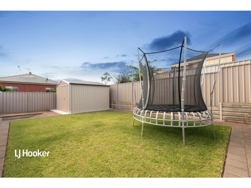 4 Glanville Crescent, Gulfview Heights SA 5096
