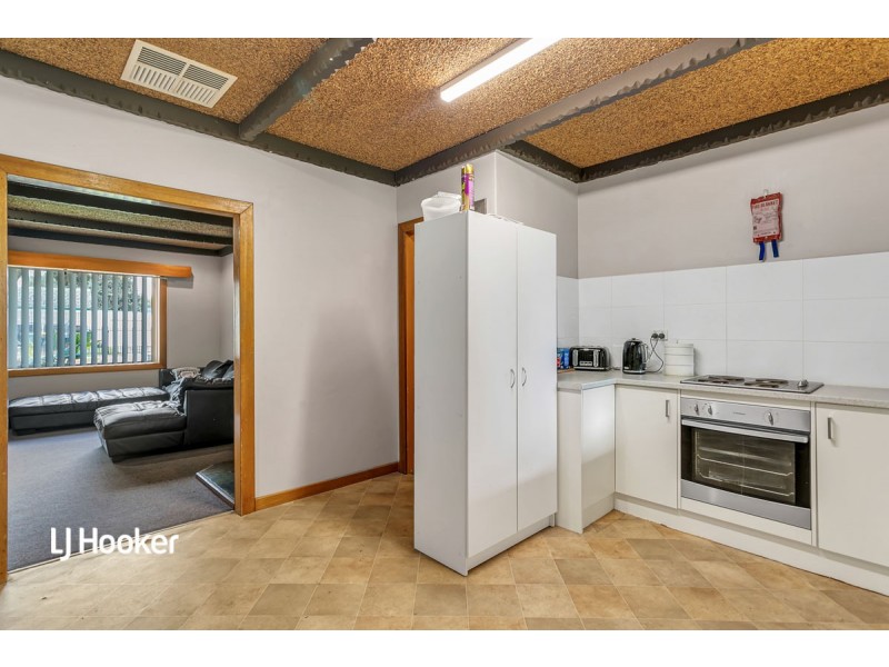 7 Robins Street, Elizabeth Downs SA 5113