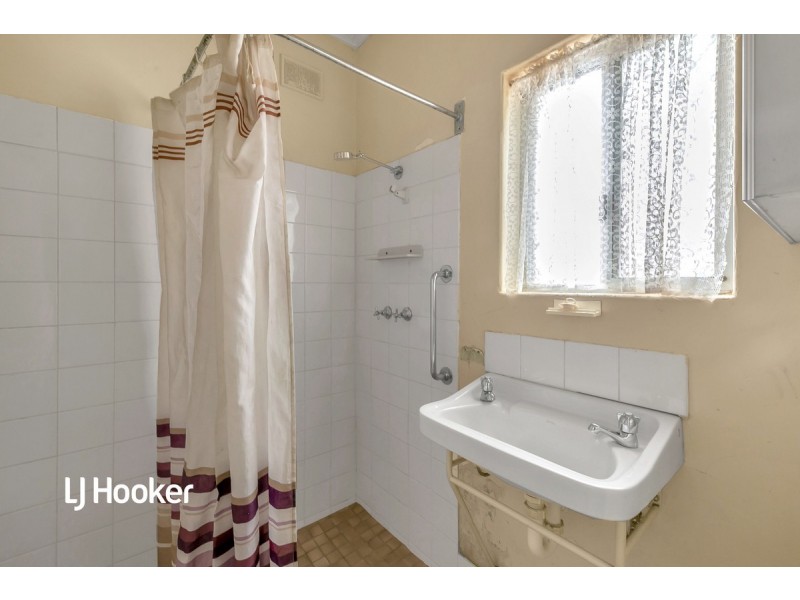 17 Forrestall Road, Elizabeth Downs SA 5113