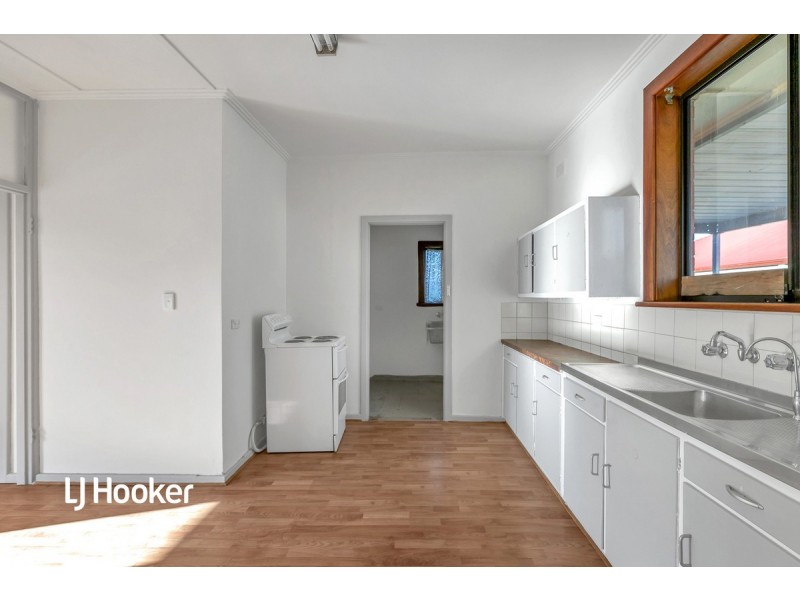 8 Atkinson Road, Elizabeth Downs SA 5113