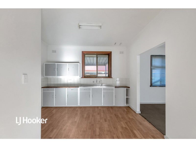 8 Atkinson Road, Elizabeth Downs SA 5113