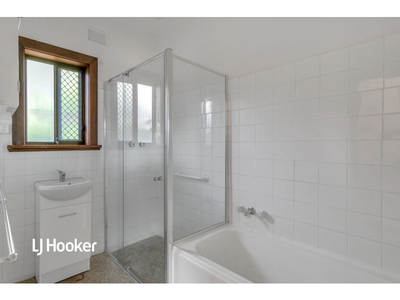 8 Atkinson Road, Elizabeth Downs SA 5113