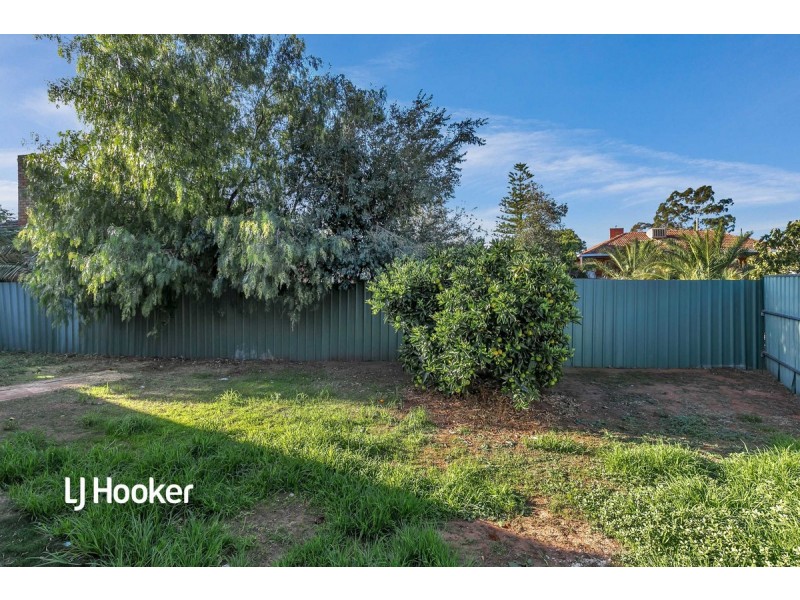8 Atkinson Road, Elizabeth Downs SA 5113