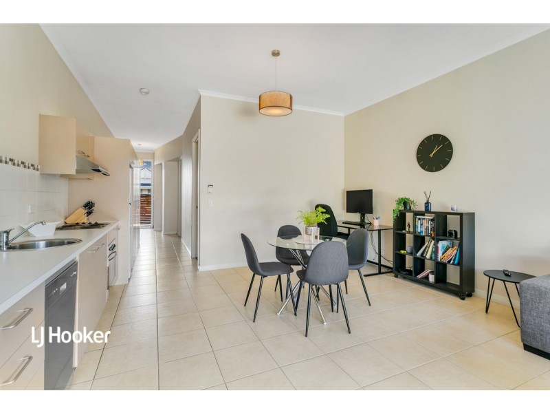 14 Hindmarsh Circuit, Mawson Lakes SA 5095