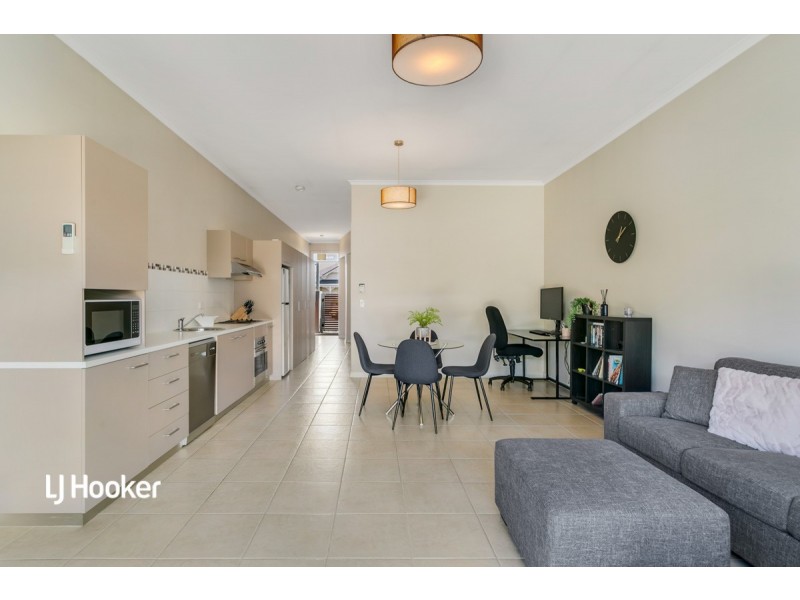 14 Hindmarsh Circuit, Mawson Lakes SA 5095