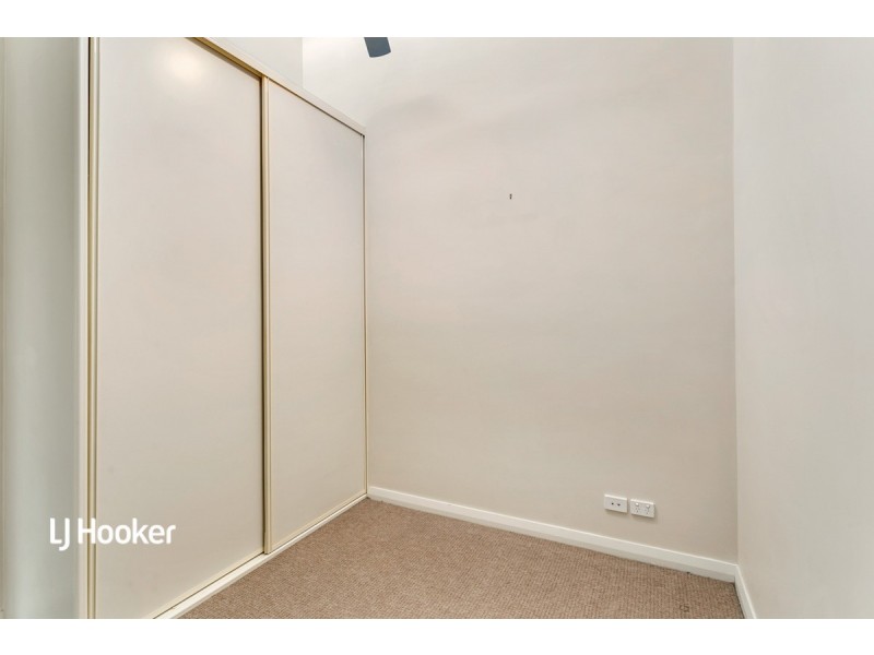 14 Hindmarsh Circuit, Mawson Lakes SA 5095