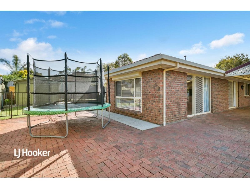 8 Bushmills Street, Greenwith SA 5125