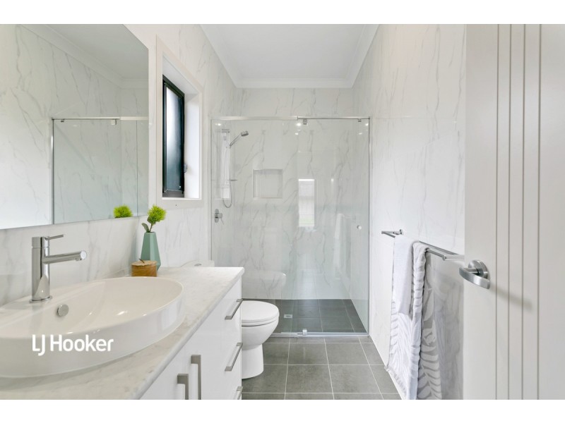 3 Glen Crescent, Vista SA 5091