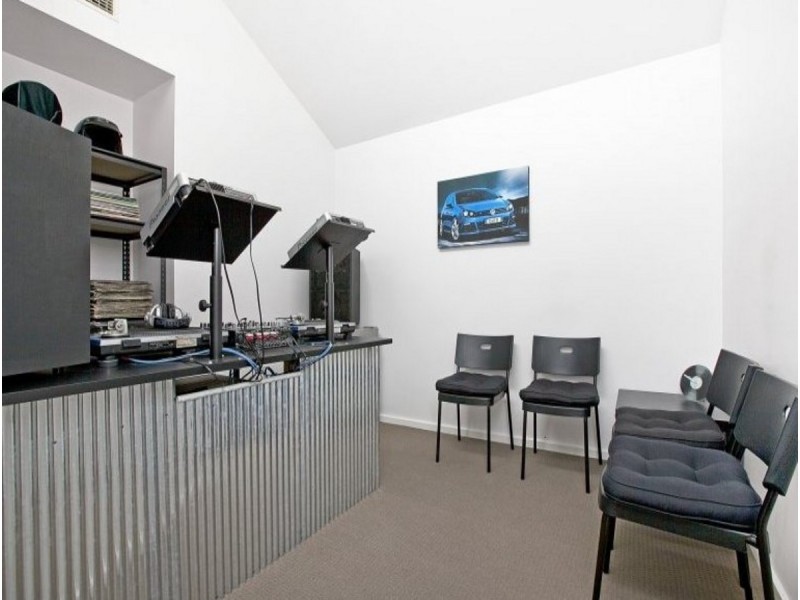 7B Lucia Place, Mawson Lakes SA 5095