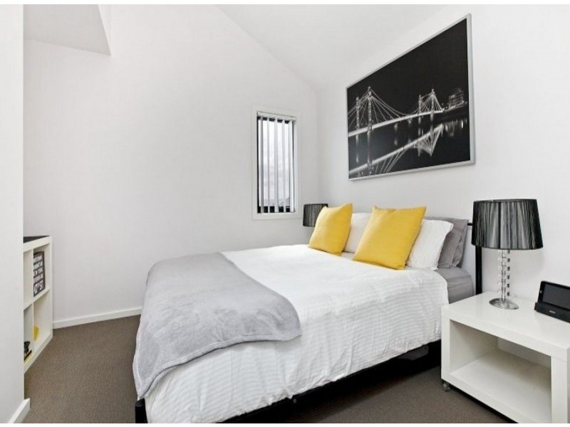 7B Lucia Place, Mawson Lakes SA 5095