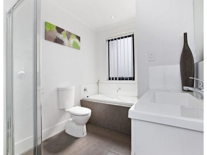 7B Lucia Place, Mawson Lakes SA 5095