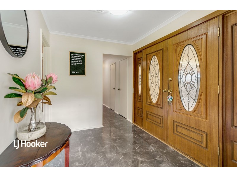 4 Heathcote Court, Redwood Park SA 5097