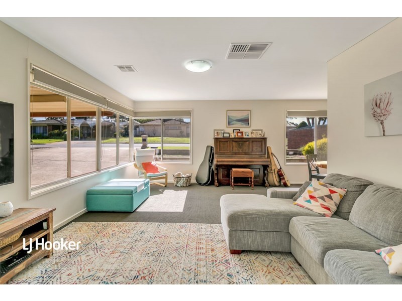 4 Heathcote Court, Redwood Park SA 5097