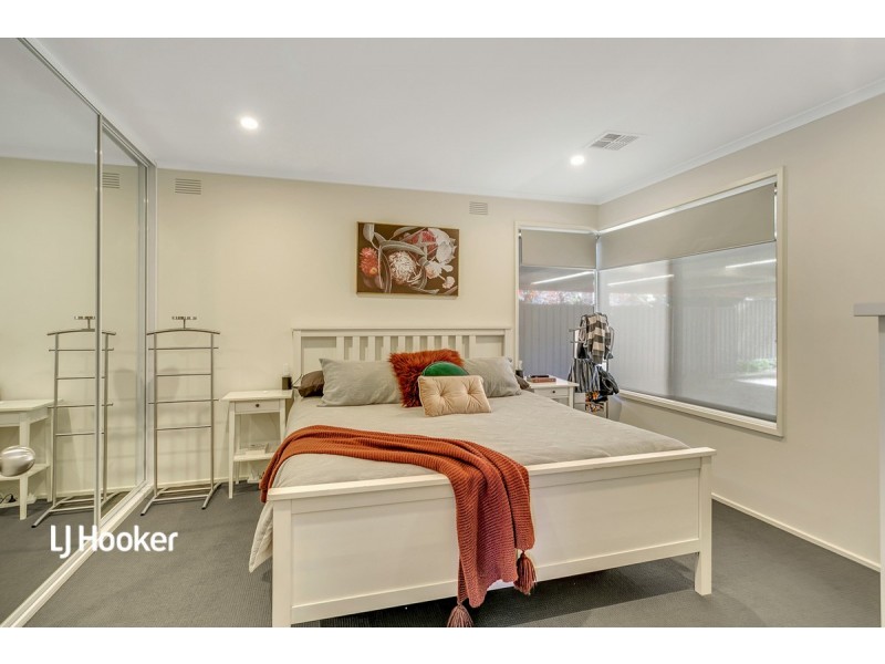 4 Heathcote Court, Redwood Park SA 5097