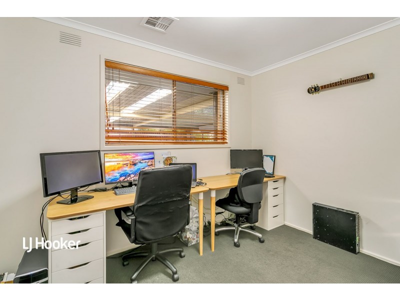 4 Heathcote Court, Redwood Park SA 5097